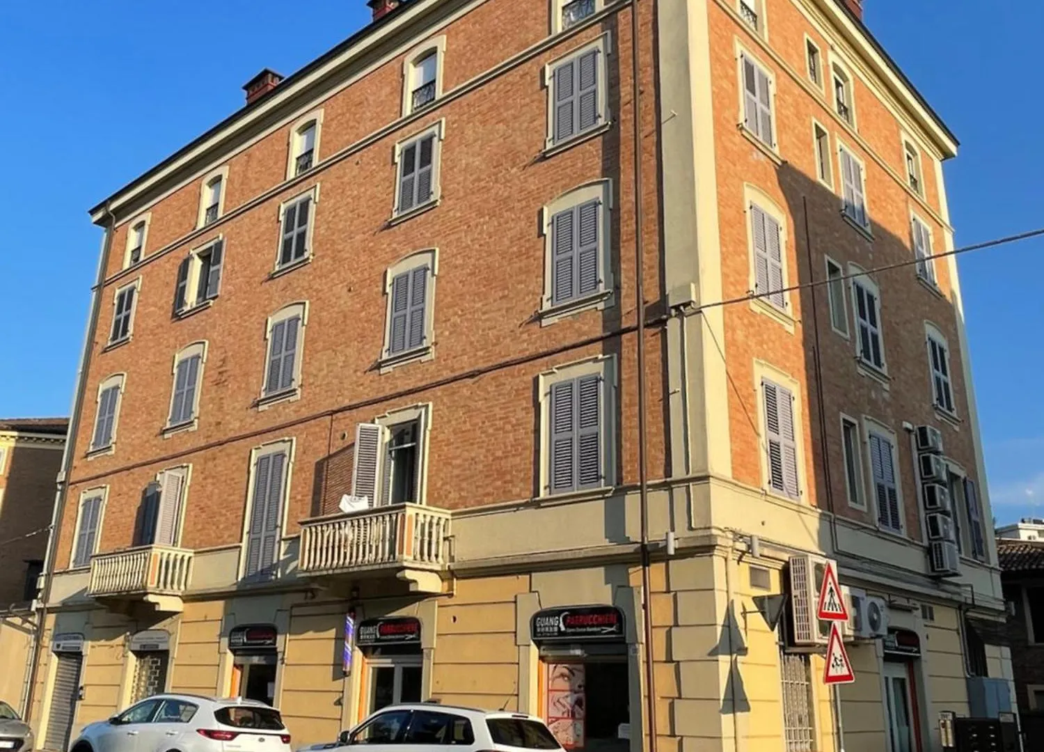 Balsamico Suites 2 - Near Ferrari Museum & Railway Modena 0*,