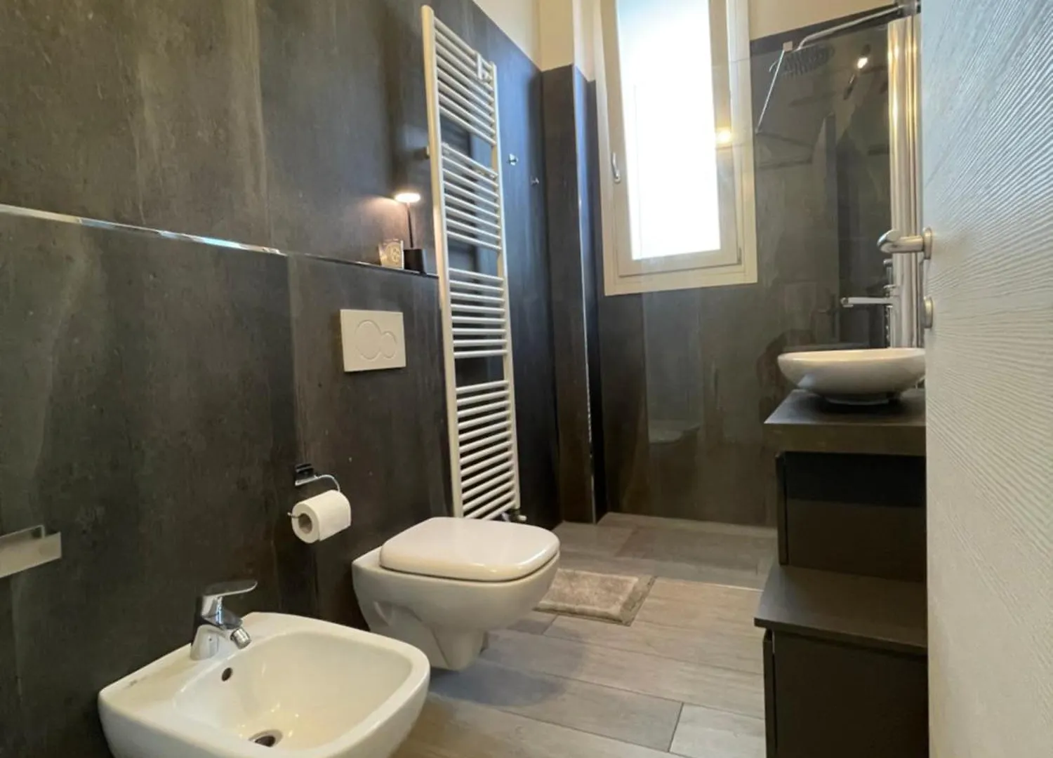Balsamico Suites 2 - Near Ferrari Museum & Railway Modena